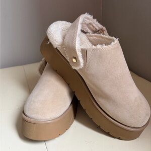 Wild Fable Cream Platform Mules